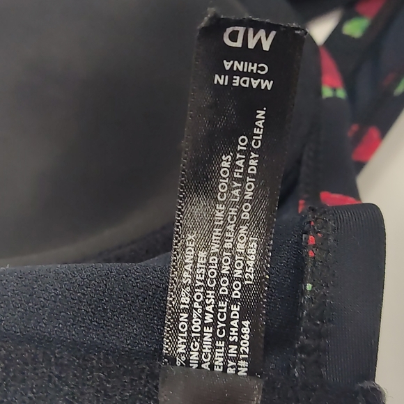 Hot Topic Floral Skull Patterned Ruffle Swim Top - Picture 10 of 10